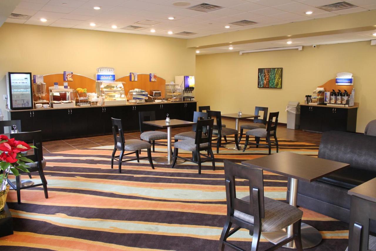 Holiday Inn Express Princeton Southeast By Ihg Plainsboro Buitenkant foto