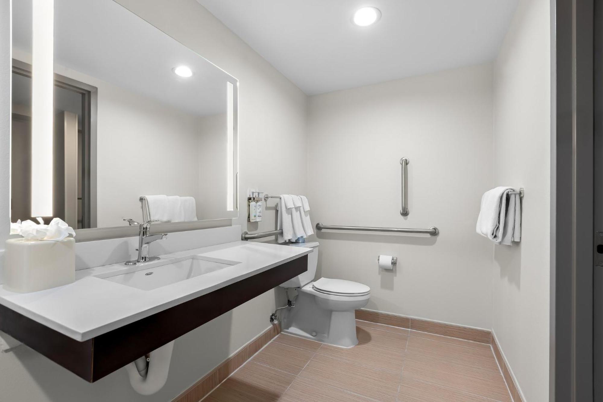 Holiday Inn Express Princeton Southeast By Ihg Plainsboro Buitenkant foto