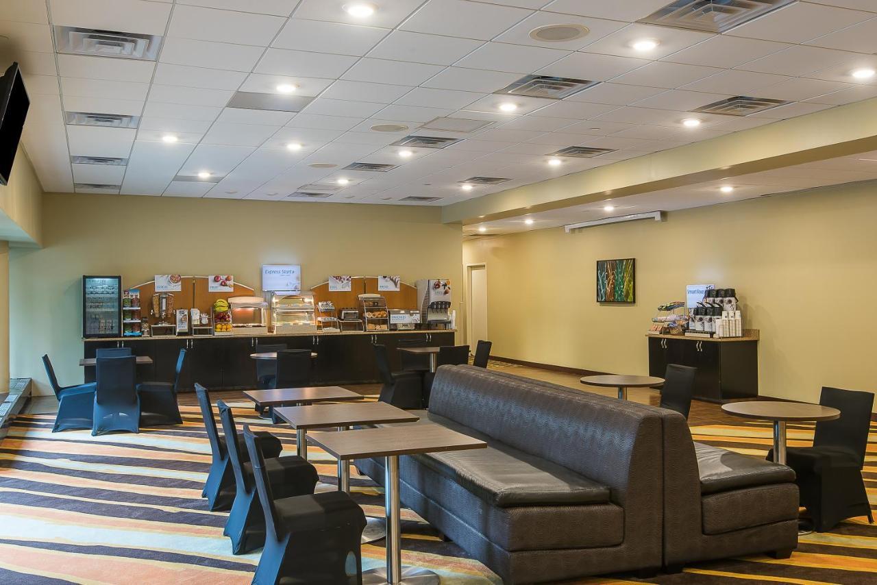 Holiday Inn Express Princeton Southeast, An Ihg Hotel Plainsboro Buitenkant foto