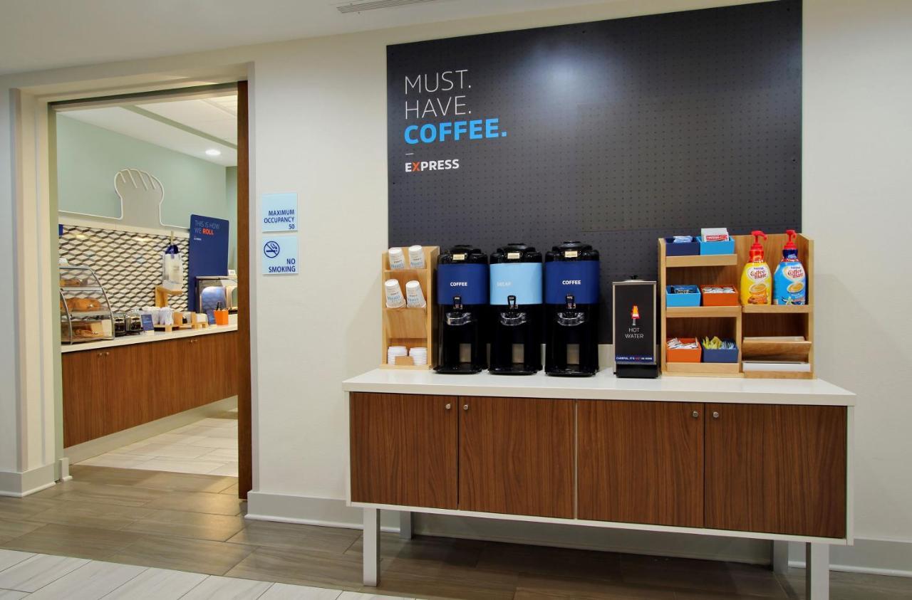 Holiday Inn Express Princeton Southeast By Ihg Plainsboro Buitenkant foto